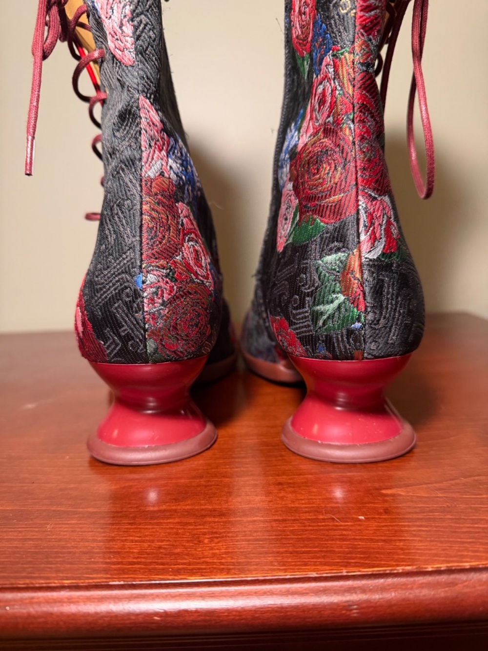 Fluevog Enneagram Spontaneous side lace boot - Picture 5 of 10
